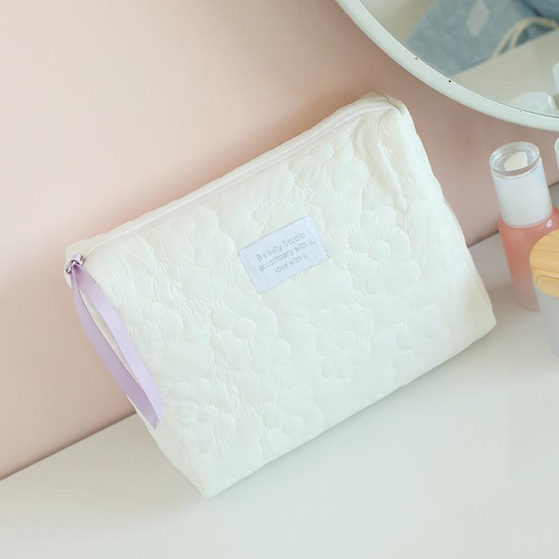 Flower Pattern Cosmetic Storage Bag Lightweight Travel Makeup Pouch For Girls