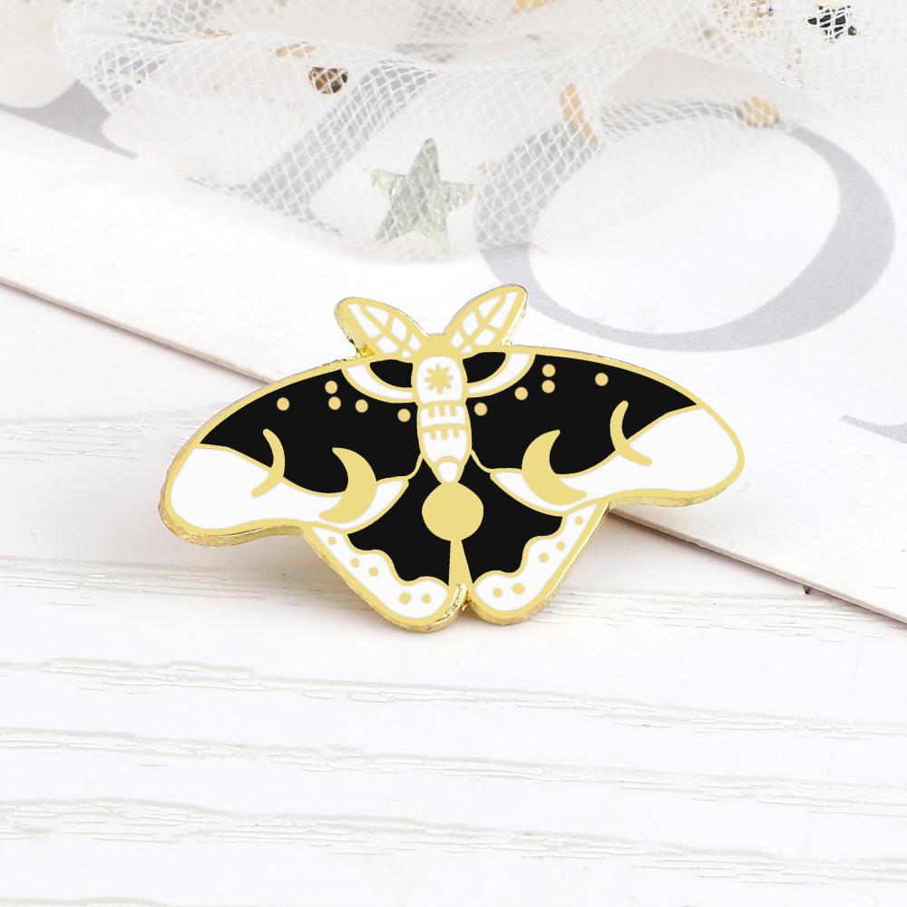Small Retro Insect Butterfly Lapel Pins Cartoon Moon Phase Moth Brooch Cute Exquisite Enamel Badge Bag Accessories Gifts Jewelry