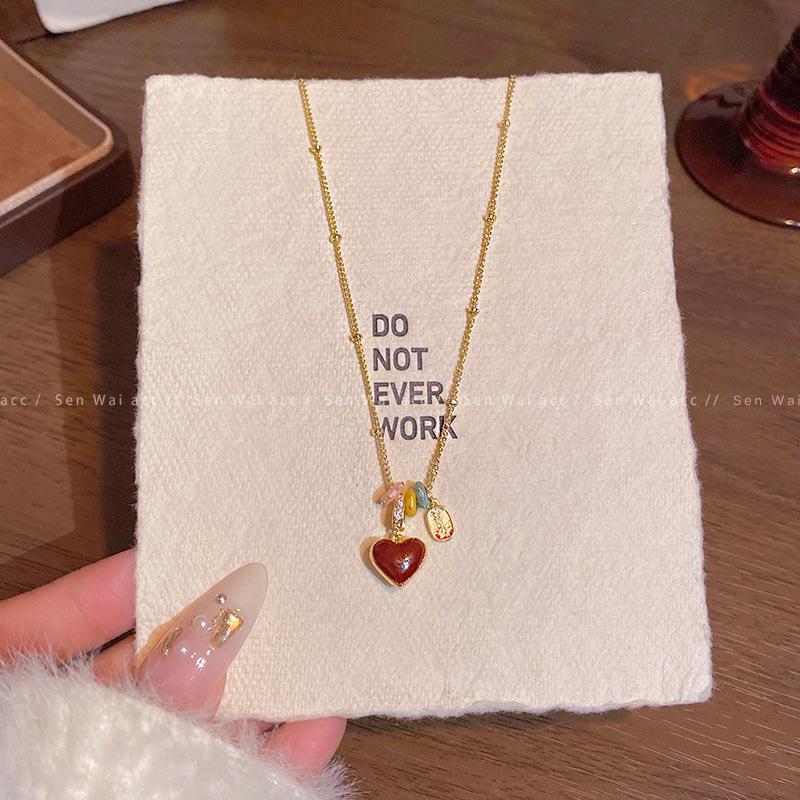 Female Niche Personality Versatile Retro Simple Love Necklace