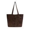 Leopard print bag women's 2025 new super popular tote bag large-capacity college student class commuter bag shoulder bag