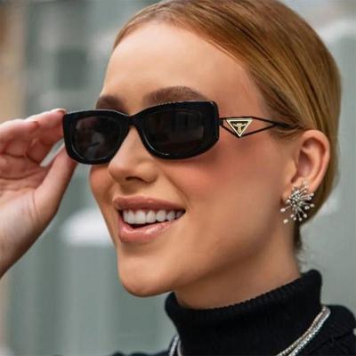 Nouveau petit cadre lunettes De soleil yeux De chat femmes personnalité creux Triangle lunettes De soleil à la mode rétro ovale Gafas De Sol Mujer
