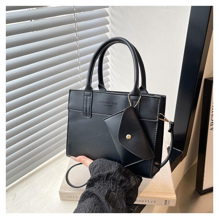 Simple Contrast Color Casual 2025 Large Capacity Summer New Fashion Design Crossbody Portable Small Square Bag Women