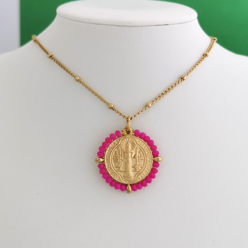 QMHJE Virgin Mary Stainless Steel Pendant Necklace Women Choker Beads Chain Oval Round Charm Gold Color Jewelry White Black