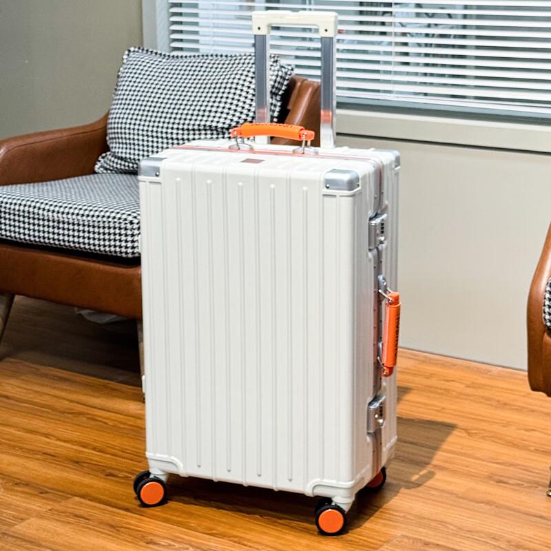 Unisex Hard-Shell Spinner Suitcase 20 inch