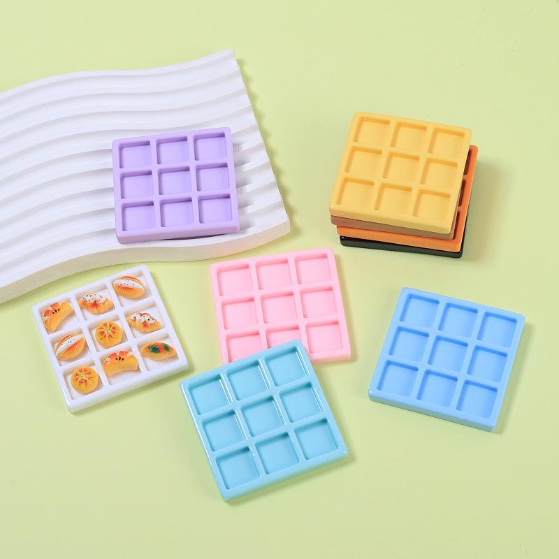 Large Multicolor Nine-Grid Plate for DIY Jewelry, Food Play & Small Accessories – Includes Cream Glue & Resin