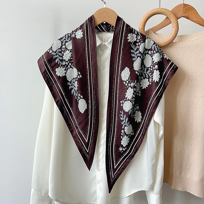Vintage Floral Printed Triangular Scarf Versatile Elegant Thin Neck Scarf