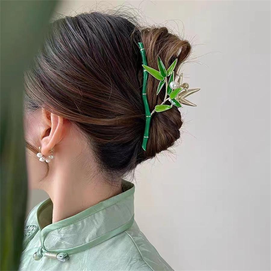 Brand new fashionable high-end alloy bamboo grab clip women's simple pearl back head shark clip hair clip hair accessories