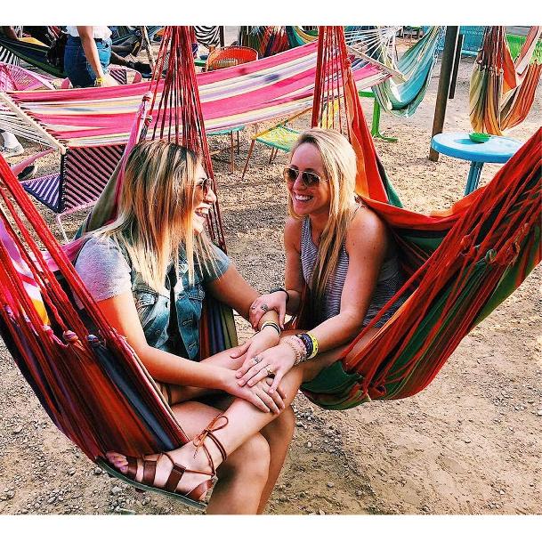 Hammock Chair Hanging Rope Swing Seat for Indoor Outdoor, Sturdy Cotton Weave Hammock Swing, Max 300Lbs Hanging Hammock Chair (Pole and Pillows NOT