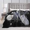 Blaue Anime-Schloss Flanelldecke für Couch Sofa Bett, Heimdekoration, Coole Zeichentrickfigur Leichte Warme Decke für Wohnzimmer