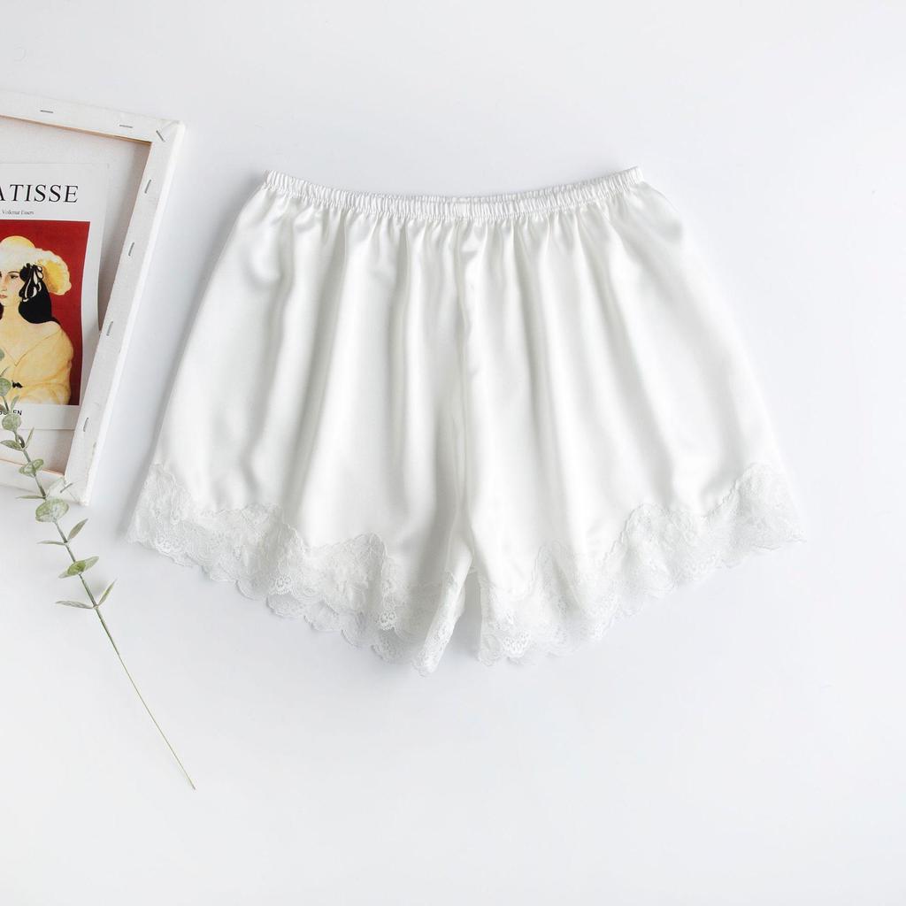 Women's Anti-Exposure Lace Safety Shorts, Lightweight & Non-Curling, Plus Size, Loose Fit for Summer.