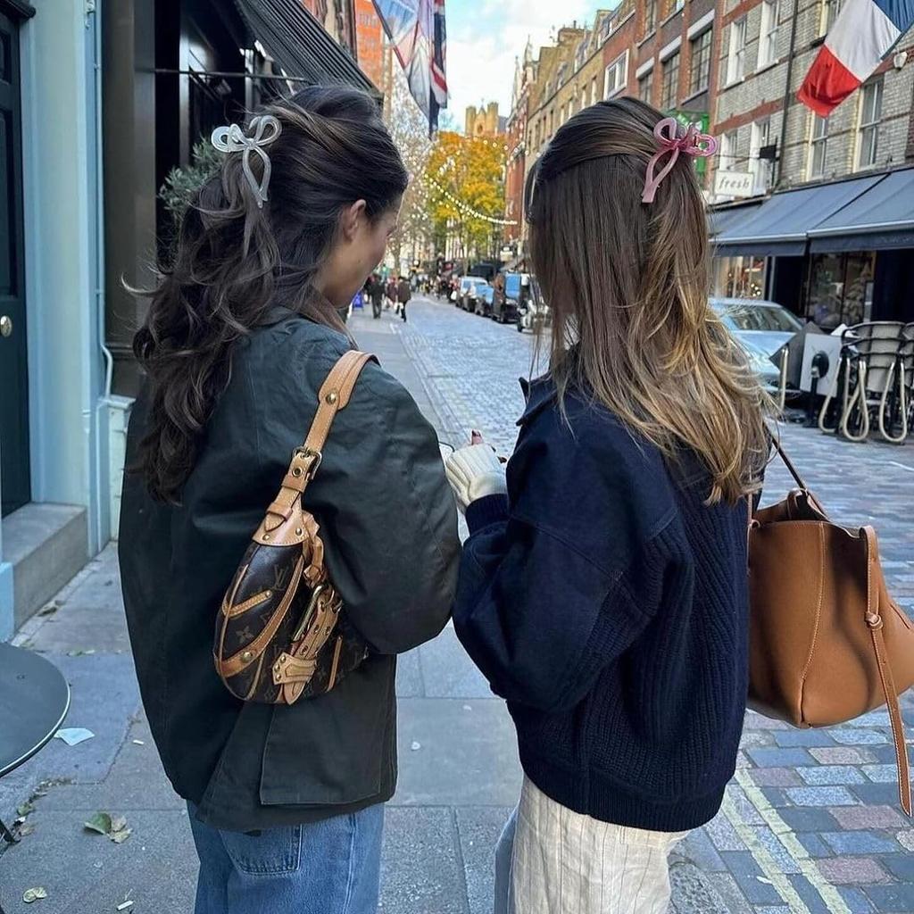 2Pcs Bows Claw Clips 2 Colors Hair Bows for Girls Ribbon Hair Clips Bow Trend Claw Clips for Thick Hair Pink Coquette Bows Clips