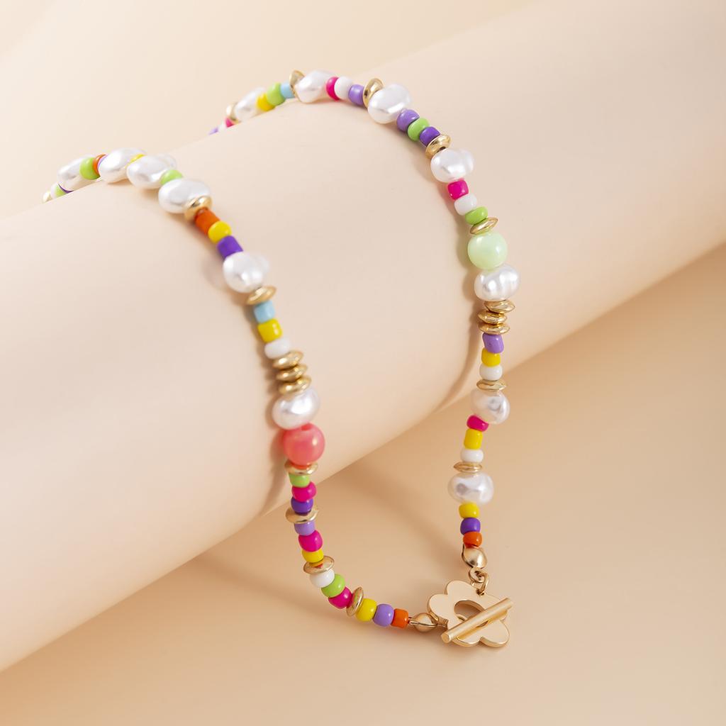 Accessories, Simple Single-layer Pattern OT Buckle Necklace, Contrasting Color Splicing Beaded Rice Bead Collarbone Necklace for Women