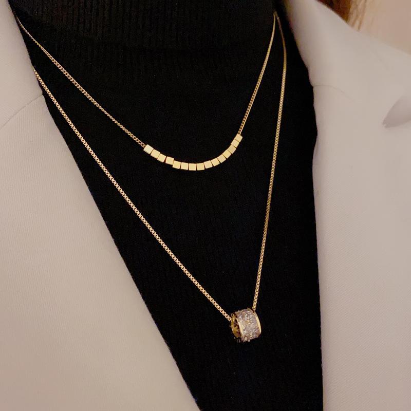 Autumn and Winter New Style Fashionable Personality Double Layered Stacked Small Waist Necklace Women's Light Luxury Premium Sweater Chain