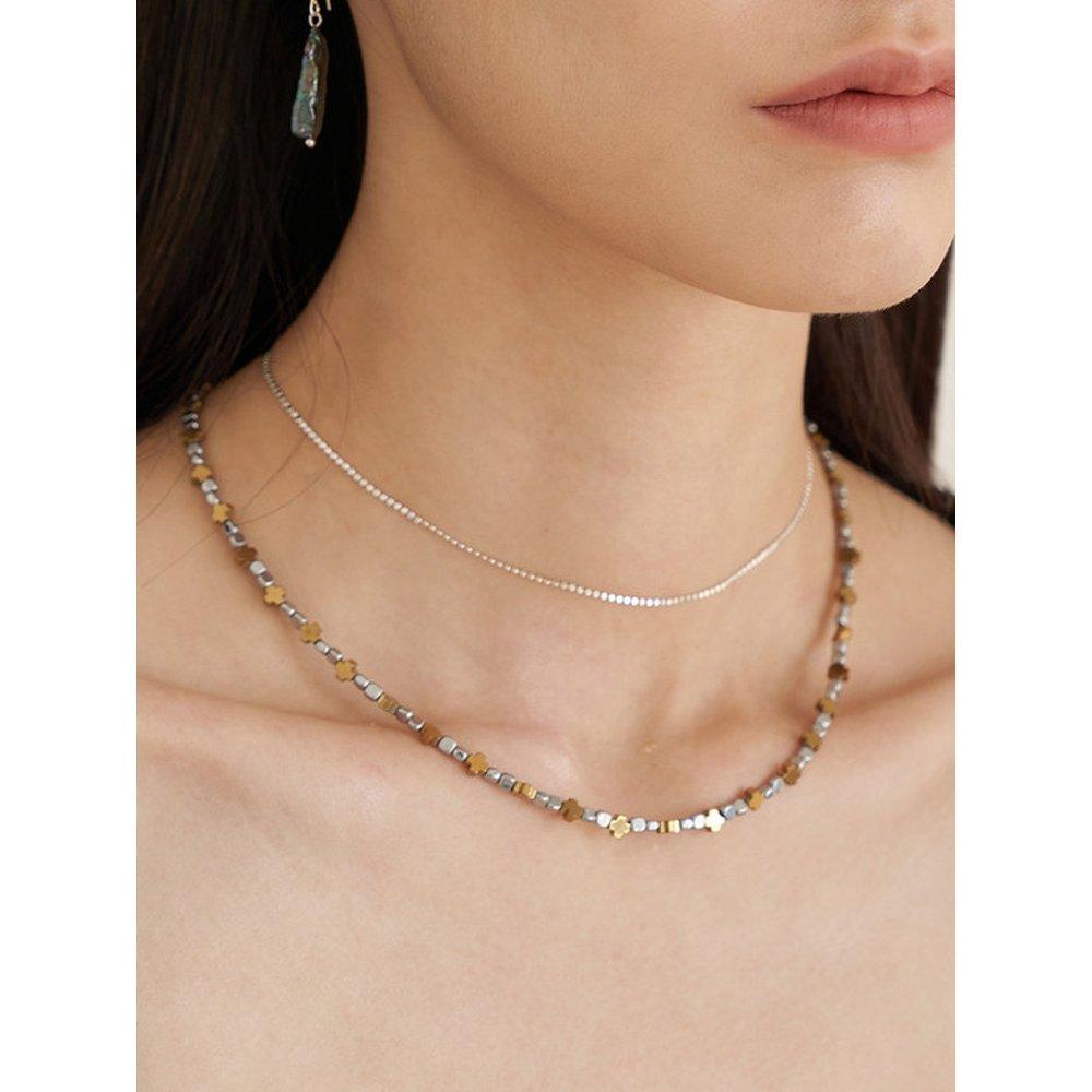 Snow Glow - Necklace 08