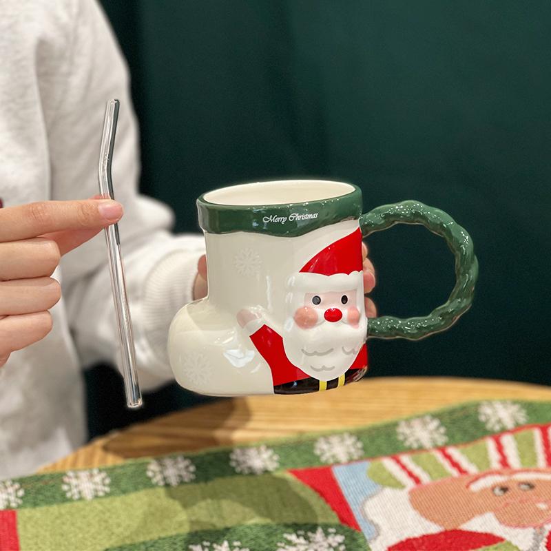 

Christmas-themed ceramic mug with handle,3D Christmas socks, boots, and cup, heat-resistant for home use, snowman gift mug 360ml 301-400ml
