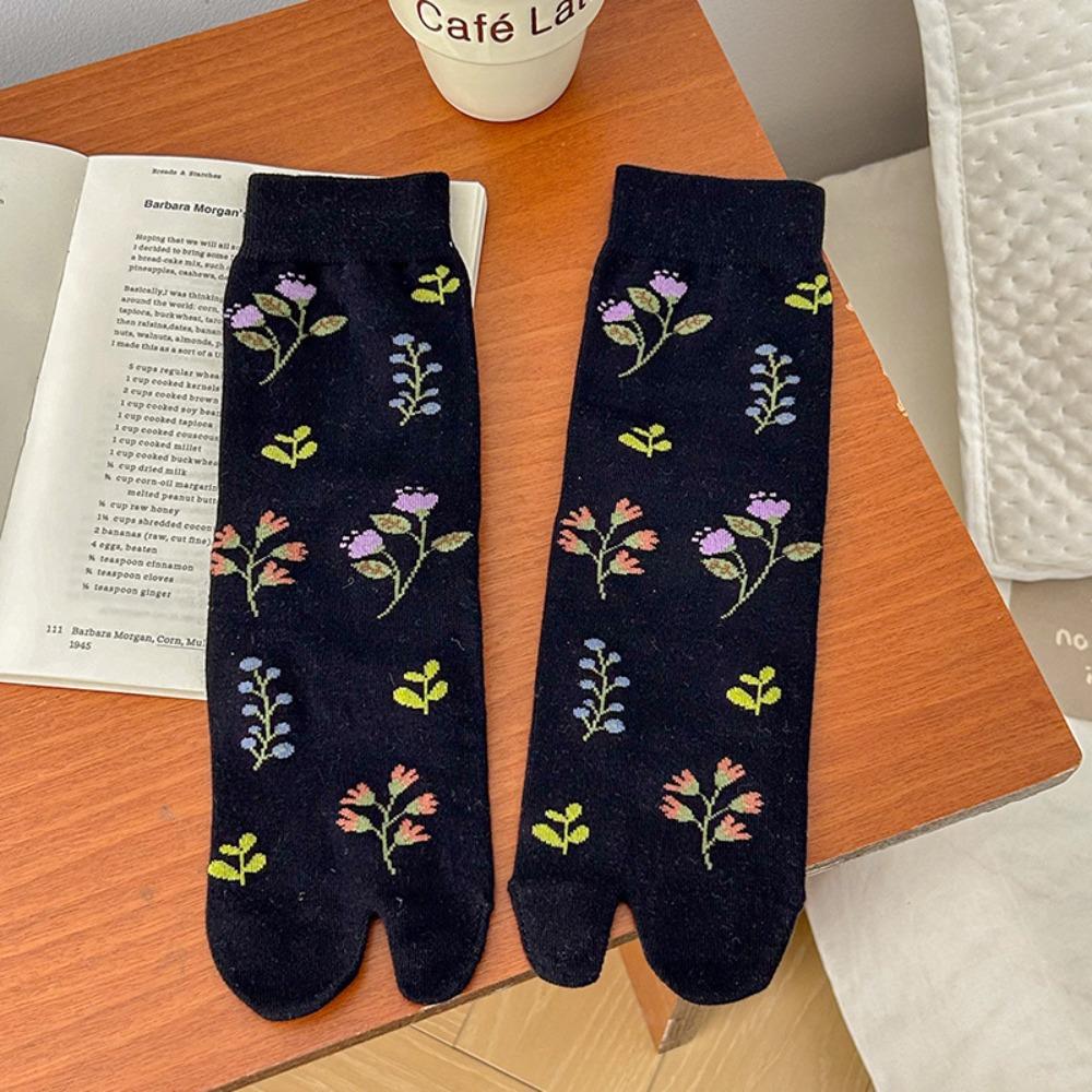 1 Pair Flower Pattern Split Toe Socks Elegant Two-Toed Socks Cute Mid Tube Socks чёрный
