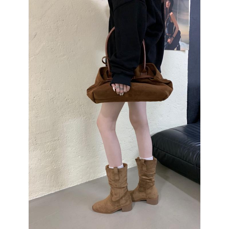 Inner heightening V-port stacking medium tube Martin boots women's boots 2025 autumn high-heeled short boots thin boots