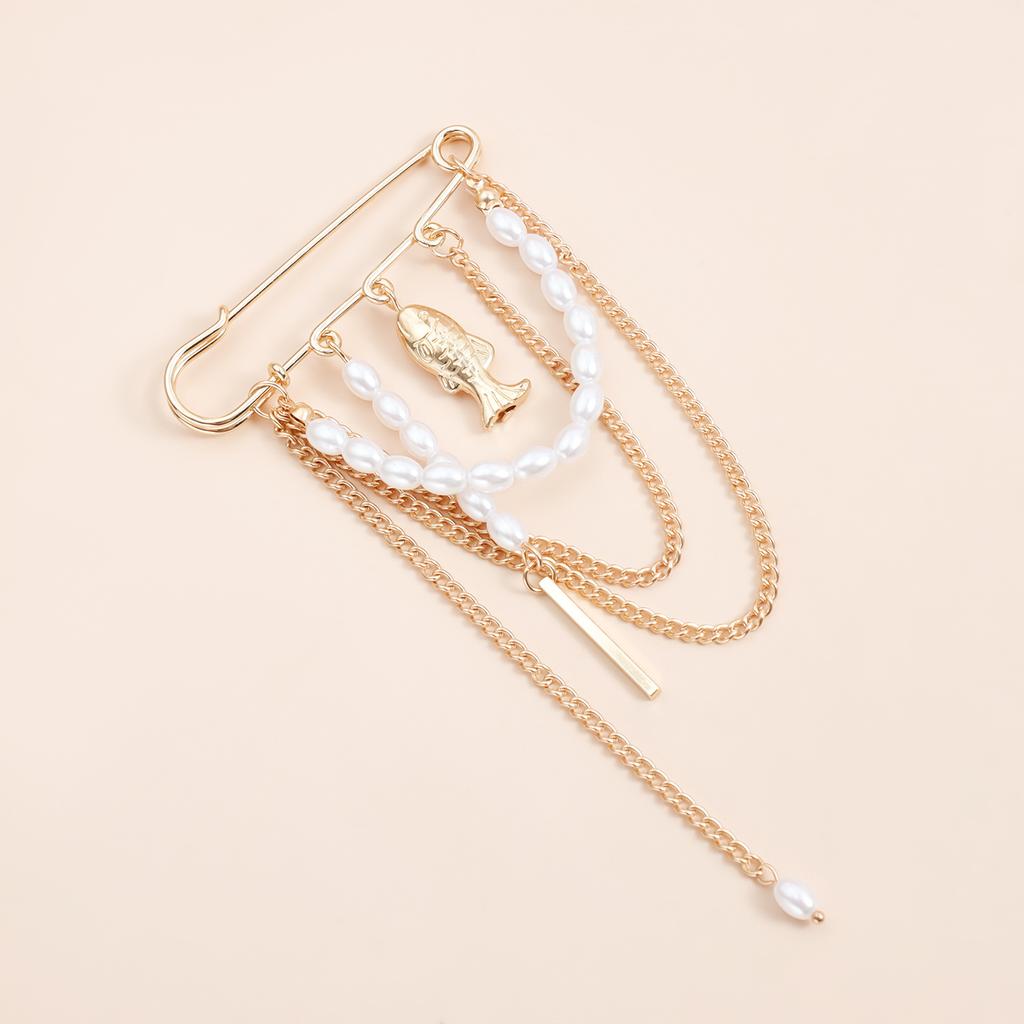 Nuova spilla a catena a forma di cuore, corsage multistrato con frange, stile metallo retrò, spilla personalizzata