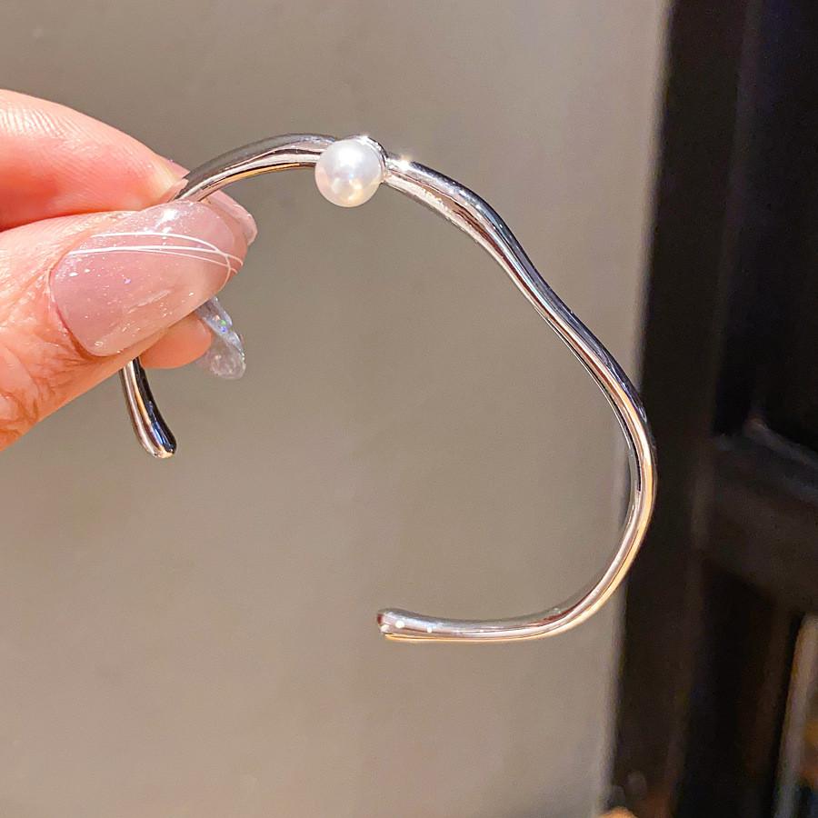 Pearl Bangle Bracelet With Gold Plating For Elegant Office And Casual Wear