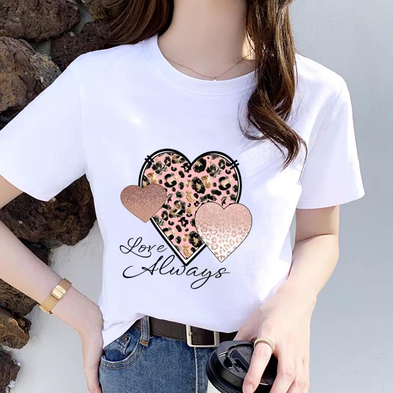 Apopular FeUnisex Commuter on Instagram Is Wearing A Cute Summer Print Leopard Print Base Layer A Shortsleeved Roundneck Tshirt S