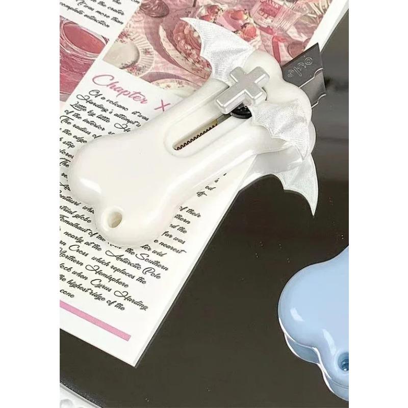 

1 шт., милый Y2K стиль, нож для коробок, Kawaii, корейский универсальный нож с крыльями, портативный мини-творческий милый резак для бумаги, студенческие принадлежности