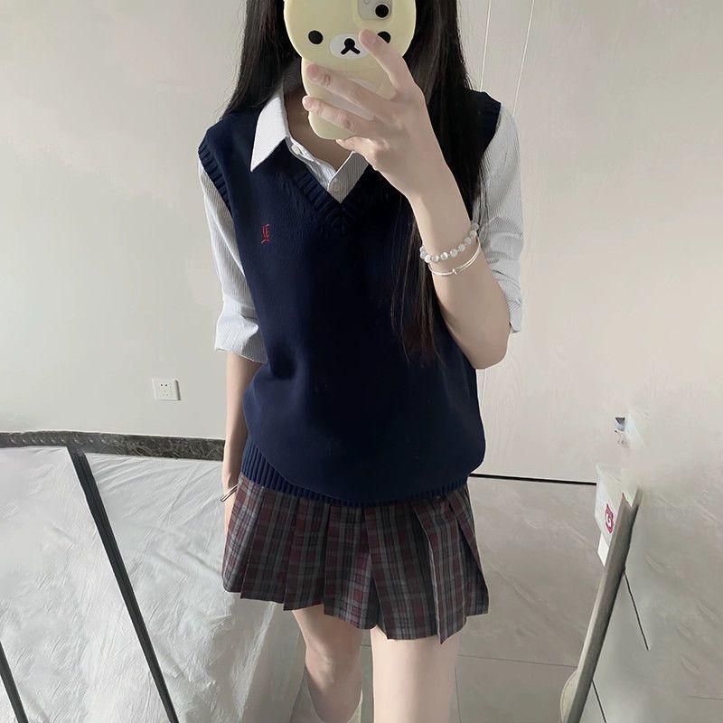 

Жилет JK средней школы Мидзухара: Аутентичный вязаный кардиган в японском стиле для женщин - Идеально подходит для осени и зимы. 2XL