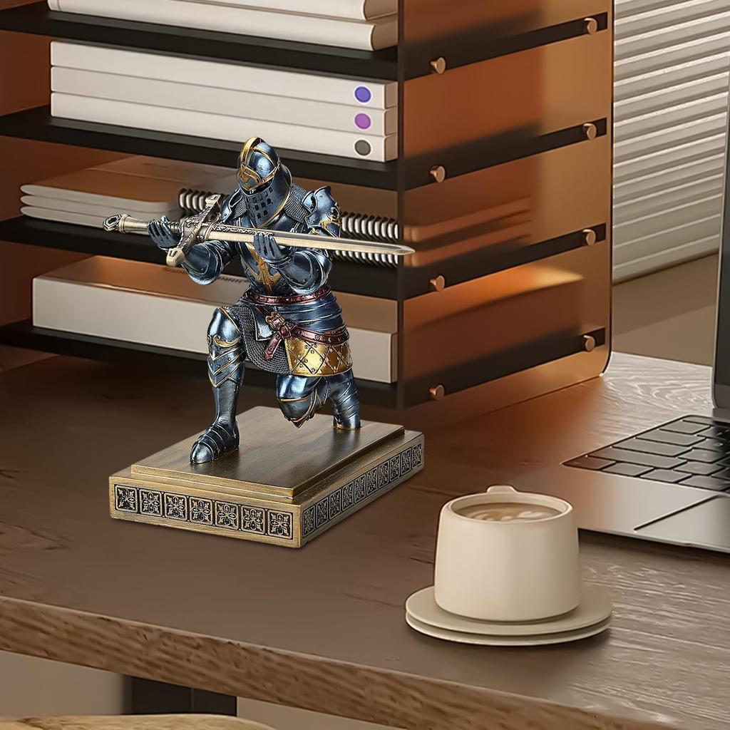 Knight Sculpture Pen Holder Unique Desk Organizer for Artist Teacher Workplace Stationery Pencil Brush Markers Office Decor