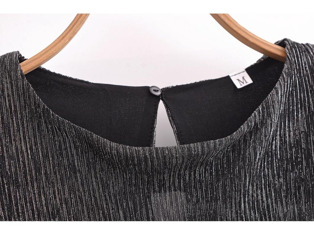 Spring 2025 Women's European & American Style Casual Pleated Dress with Simple Round Neck