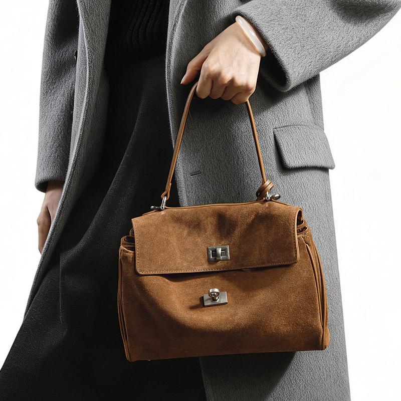 Herfst en Winter Nieuwe Suède Mat Leer Premium Gevoel Tas Sluiting Draagbare Onderarm Pendelaar Schouder Tote Bag