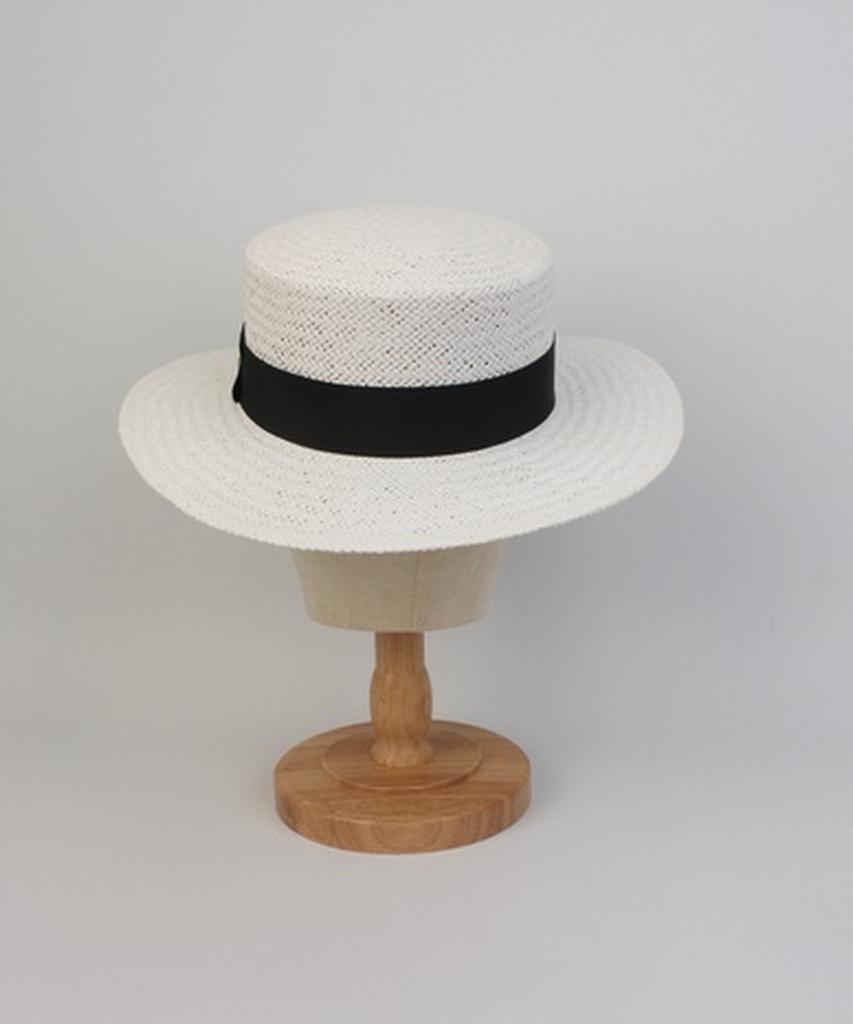Yunibeosyeolkemiseuteuli White Small Logo Panama Hat