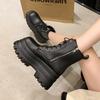 Koreanische Version von schwarzen Martin-Stiefeln aus weichem Leder mit erhöhter dicker Sohle, zeigen Beine, kleiner britischer Stil, gehobenes Gefühl, neue rutschfeste Kurzstiefel
