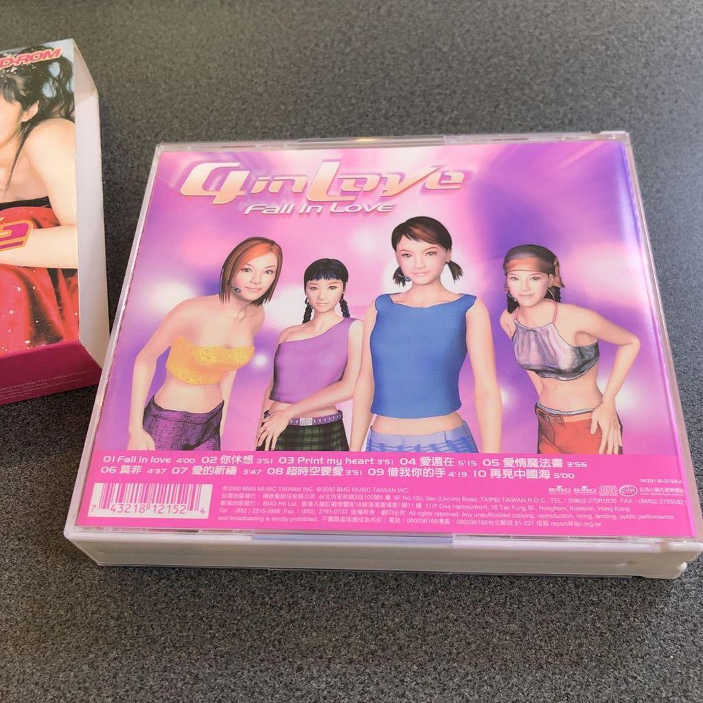 [USED] Taiwanese regular edition 4 in Love - Fall in love CD+CDROM