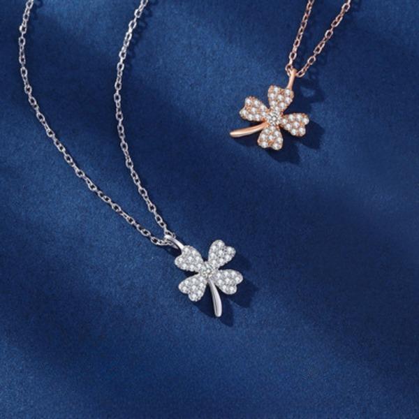 INS Kalter Wind Japanisch Koreanisch Vierblättriges Kleeblatt Halskette Weibliche Schlüsselbeinkette Minimalistischer Glücksklee Anhänger