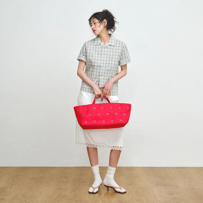 FREAKY EYELET SHOPPER BAG, RED