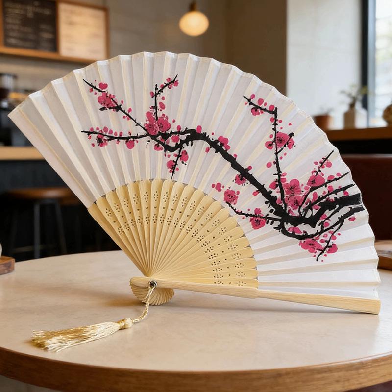 Retro-Tanzfächer im japanischen Stil für den Sommer - Klassischer antiker Stil