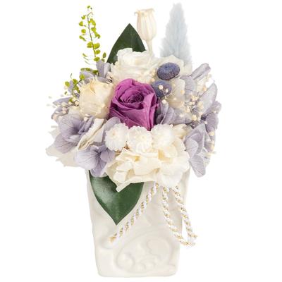 Decoração de casa – Flores e coroas artificiais