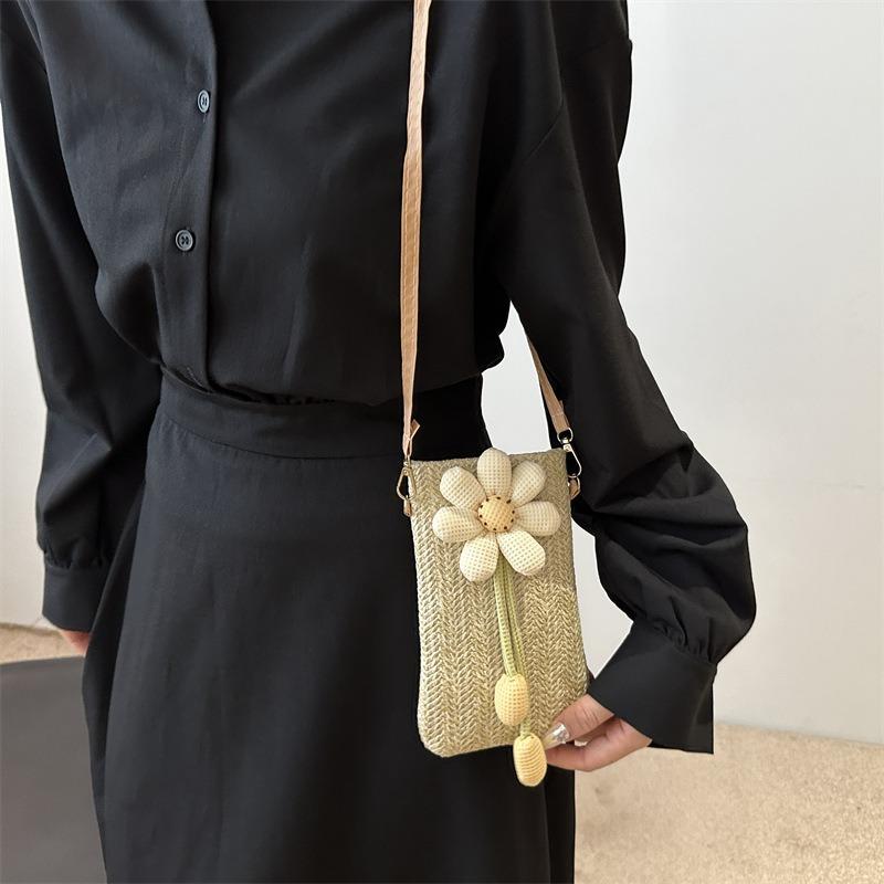 Flower woven bag with simple texture and new trend summer mobile phone bag women's bag shoulder messenger bag