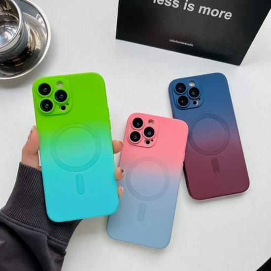 Dual-Color Gradient Magnetic Case for iPhone 15 Pro Max/17 with Lens Protector
