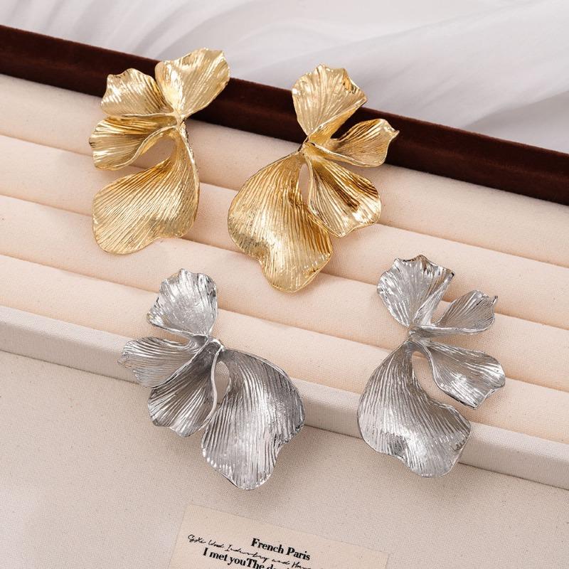 Large Gold Color 3D Textured Flower Drop Earrings For Women Fashion Vintage Geometric Dangle Earring Statement Jewelry Gift