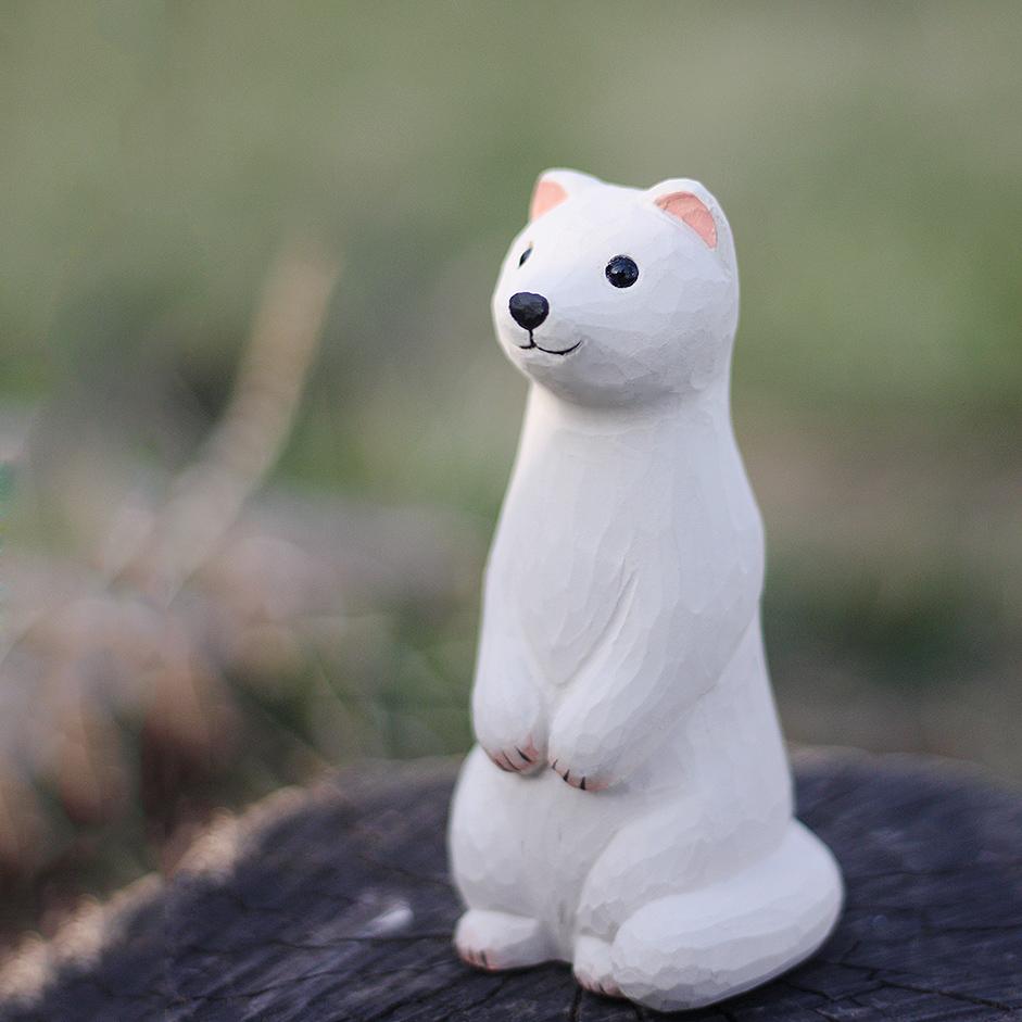 Handmade Wooden Draco Ferret Carving Solid Wood Wild Animal Healing Ornament Desk Decorative Piece for Home