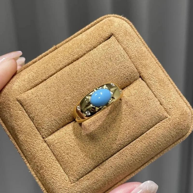 Vintage Turquoise Rings for Women Exquisite and Simple Light Luxury Fashion Zircon Inlay Blue Glossy Ring Fine Zircon