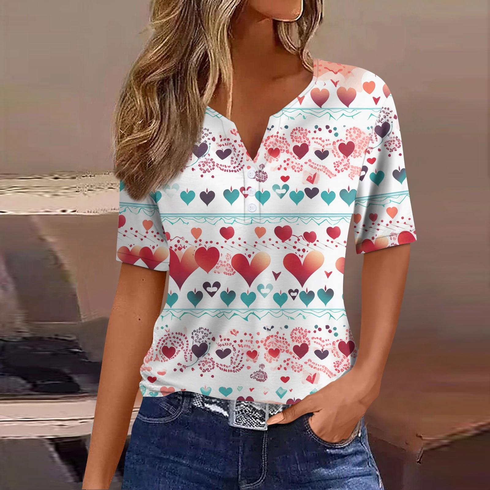 

Жен. Футболка Футболка с принтом на пуговицах ко Дню святого Валентина С короткими рукавами Повседневные Мода выходного дня Классический Классический топ с v-образным вырезом L