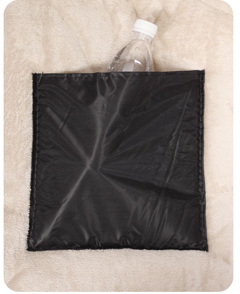 Cape Winter Windproof Fleece-Lined Electric Vehicle Windshield Cover - Waterproof, Thickened, Warm, and Enlarged for Motorcycles and Battery Cars.