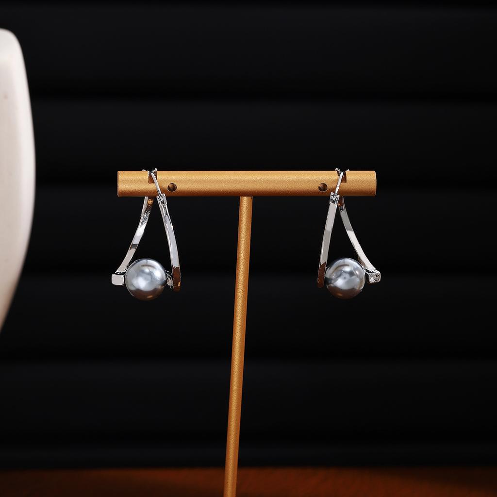Niche Design Sense Irregular Silver Bead Ear Buckle, Light Luxury High-End Sense Fashion Temperament Earrings