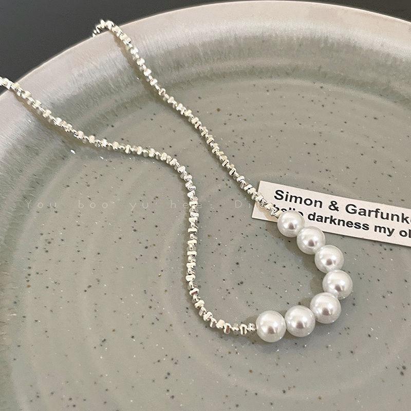 Light Luxury Niche Broken Silver Pearl Necklace New Simple Design Choker High-end Versatile Necklace