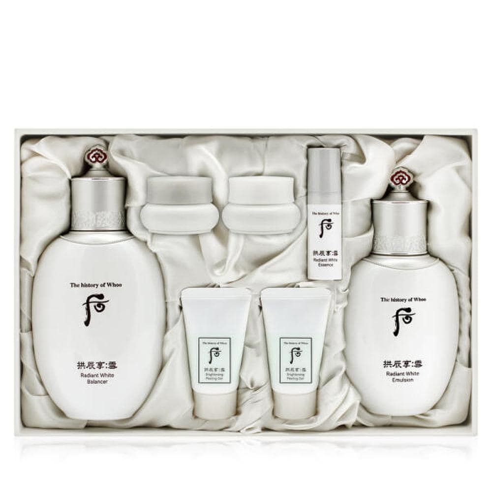 The Who Specjalny 2-częściowy zestaw The Who Gongjinhyang Seol Whitening zawiera tonik 150ml, emulsję 110ml oraz dodatkowe produkty