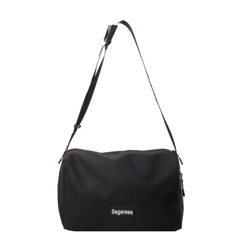 Casual large-capacity messenger bag women's new ins simple and fashionable messenger bag light going out leisure sports bag