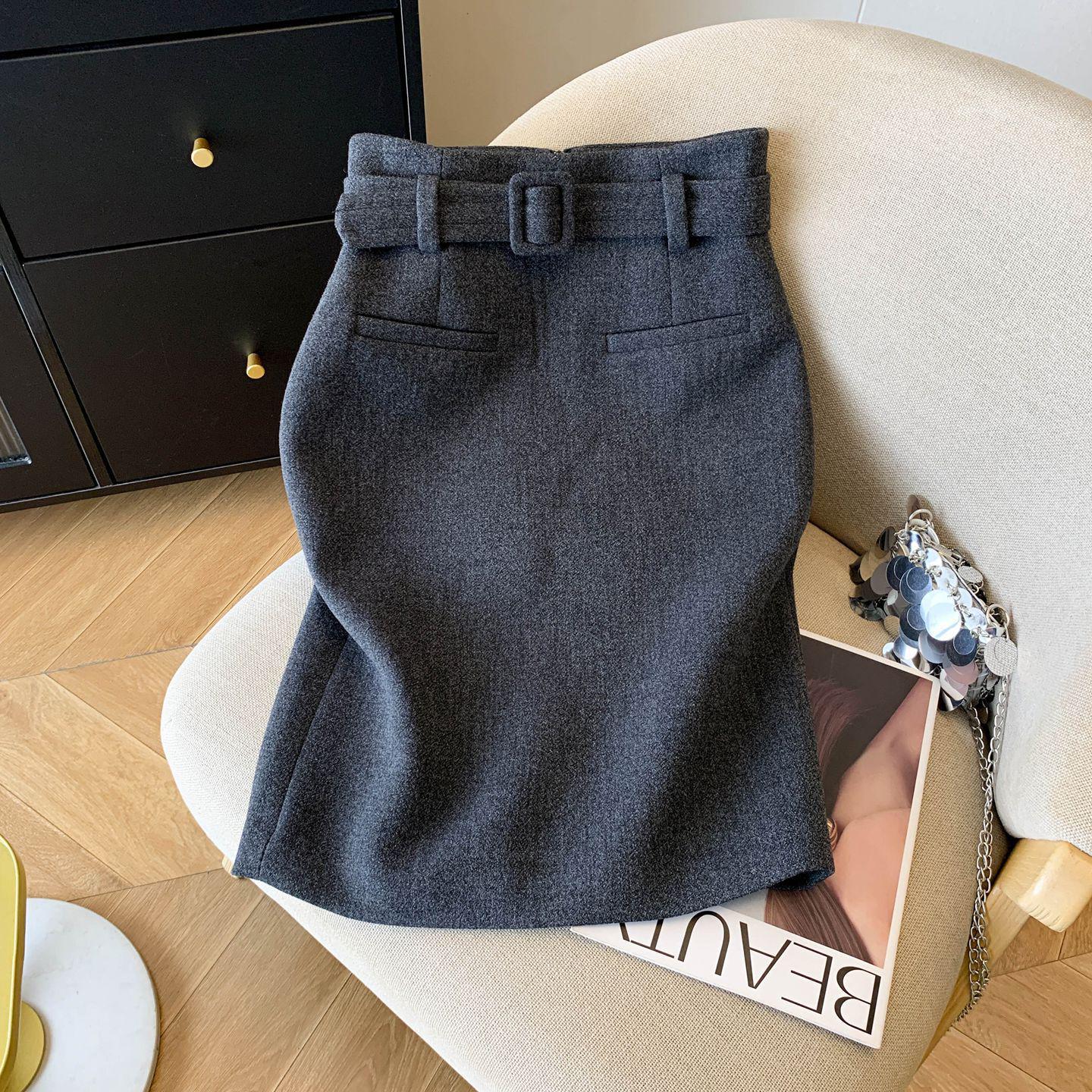 

Luxurious Wool Blend Bodycon Midi Skirt for Women - 2025 Autumn/Winter Collection L (105-115 lbs)