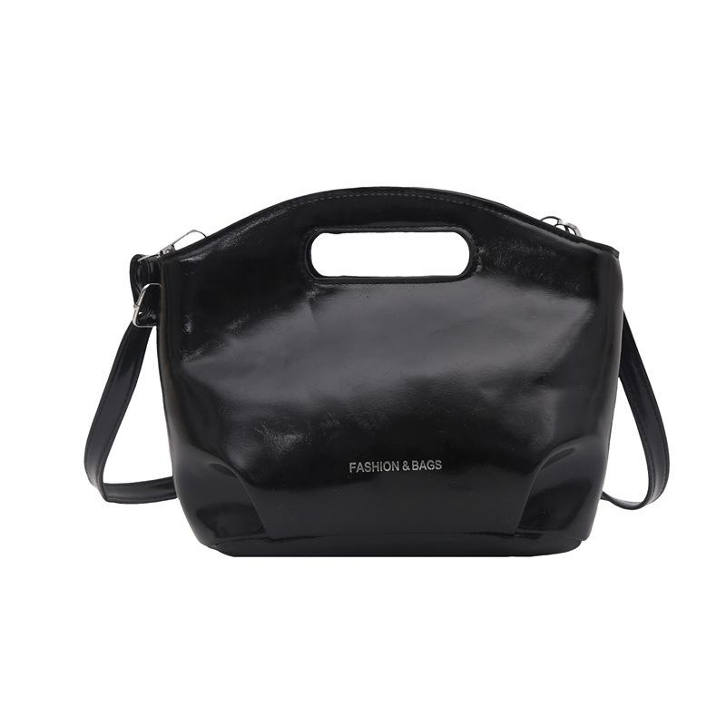 This year 2025 women's bags new spring and summer large-capacity versatile commuter single shoulder oblique span tote bag retro square bag