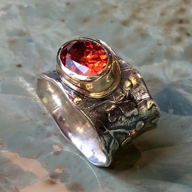 Vintage Ethnic Style Red Crystal Rings for Women Antique CopperColor Twig Texture Creative Party Jewelry Accessories